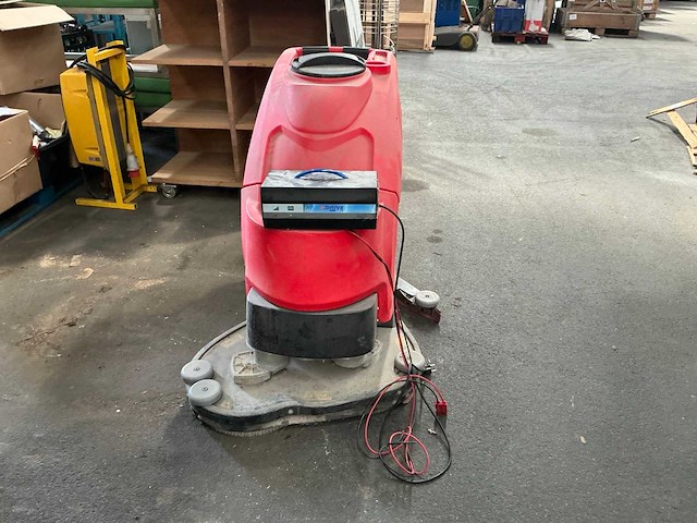 2017 ip cleaning ct70 bt70 zelfrijdende veegmachine - afbeelding 6 van  13