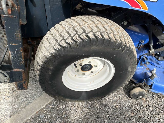 2017 iseki sxg326h tractor-type grasmaaier - afbeelding 2 van  24
