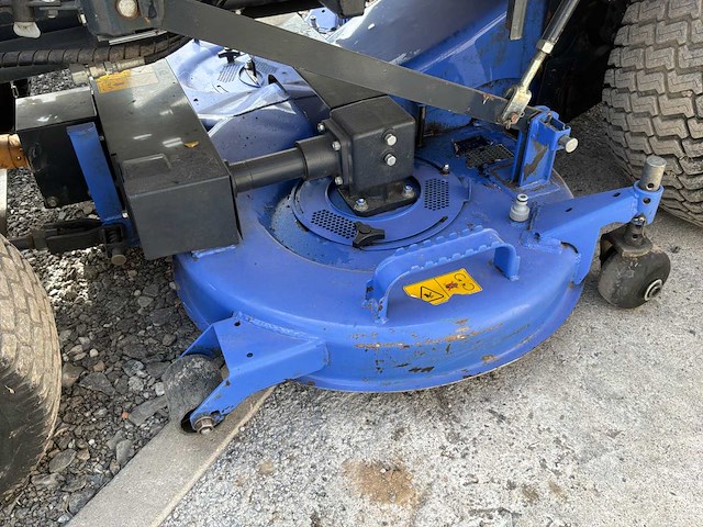 2017 iseki sxg326h tractor-type grasmaaier - afbeelding 9 van  24