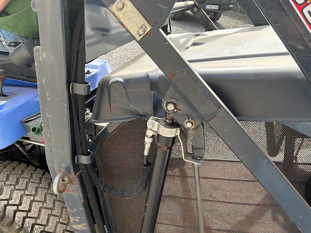 2017 iseki sxg326h tractor-type grasmaaier - afbeelding 15 van  24