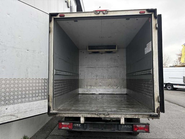 2017 iveco 35-140 vrachtwagen - afbeelding 12 van  18