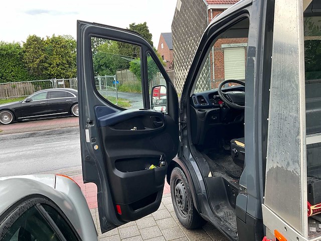 2017 iveco 35-180 lichte vracht - afbeelding 10 van  14