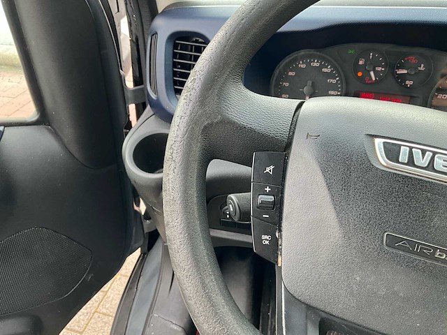 2017 iveco 35-180 lichte vracht - afbeelding 12 van  14