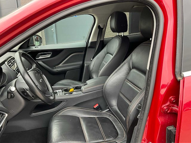 2017 jaguar f-pace 20d awd - afbeelding 9 van  49