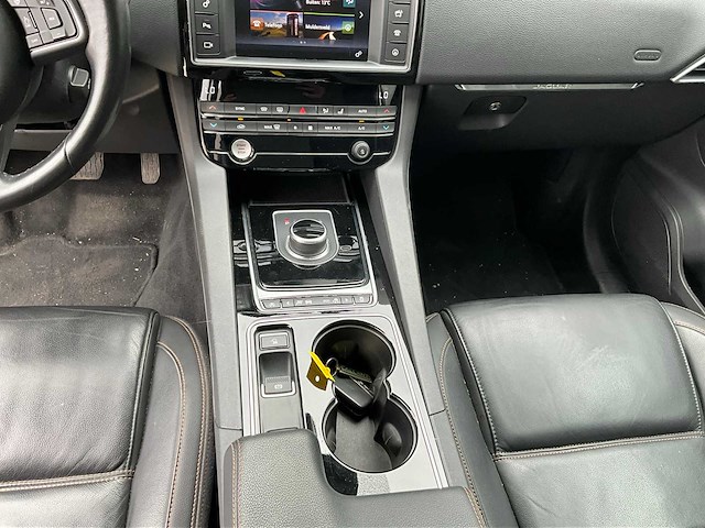 2017 jaguar f-pace 20d awd - afbeelding 10 van  27