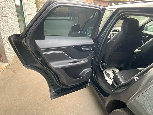 2017 jaguar f-pace r sport personenauto - afbeelding 10 van  40