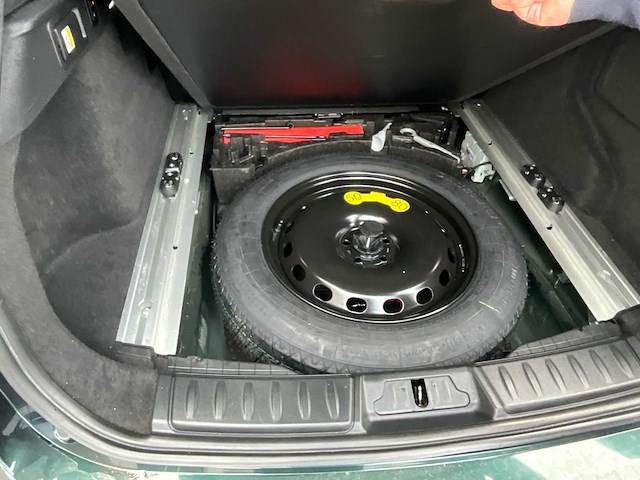 2017 jaguar f-pace r sport personenauto - afbeelding 18 van  40