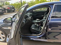 2017 jaguar xe auto - afbeelding 10 van  62