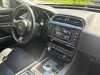 2017 jaguar xe auto - afbeelding 40 van  62