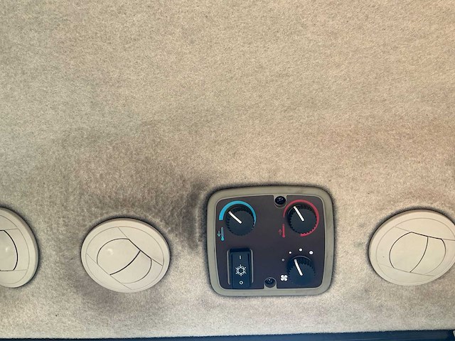 2017 john deere 4049r landbouwtractor - afbeelding 11 van  28