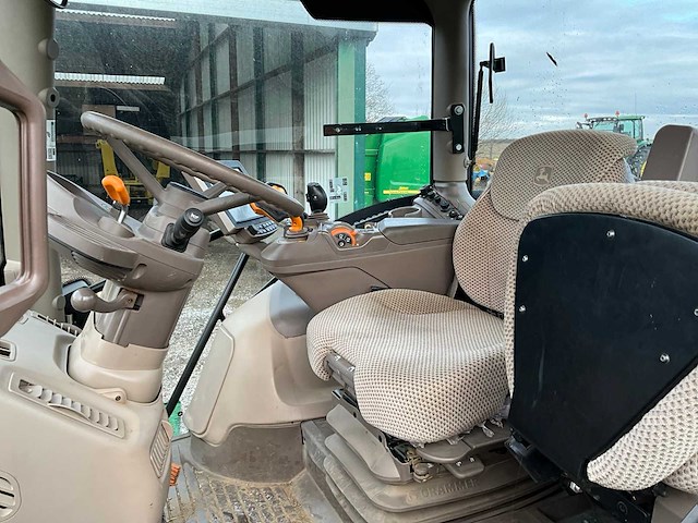 2017 john deere 6r230 vierwielaangedreven landbouwtractor - afbeelding 17 van  25