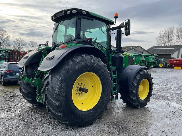 2017 john deere 6r230 vierwielaangedreven landbouwtractor - afbeelding 21 van  25