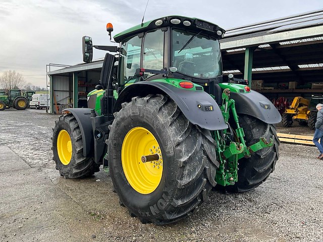 2017 john deere 6r230 vierwielaangedreven landbouwtractor - afbeelding 23 van  25