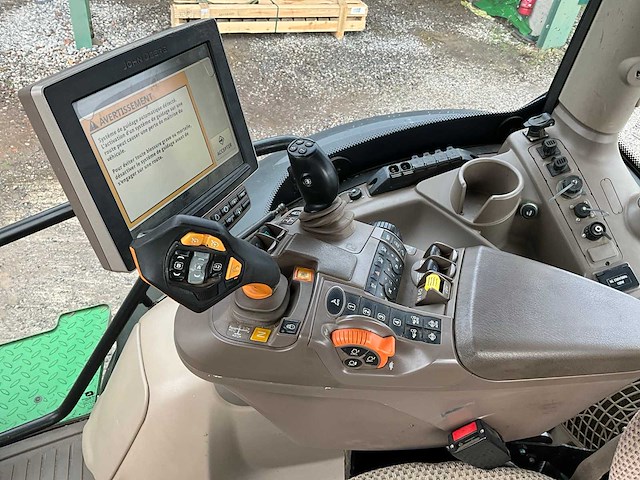 2017 john deere 6r230 vierwielaangedreven landbouwtractor - afbeelding 11 van  22