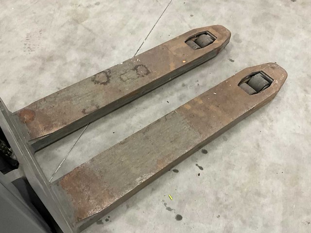 2017 jungheinrich esd 120 stapelaar - afbeelding 2 van  18