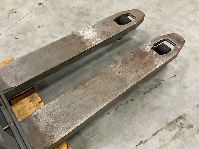 2017 jungheinrich esd 120 stapelaar - afbeelding 14 van  15