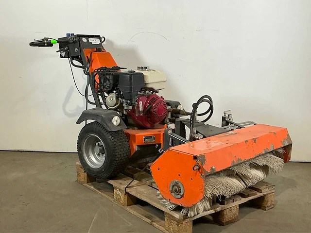 2017 kersten k2000g veegmachine hydraulisch 100cm benzine - afbeelding 1 van  12