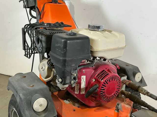 2017 kersten k2000g veegmachine hydraulisch 100cm benzine - afbeelding 6 van  12