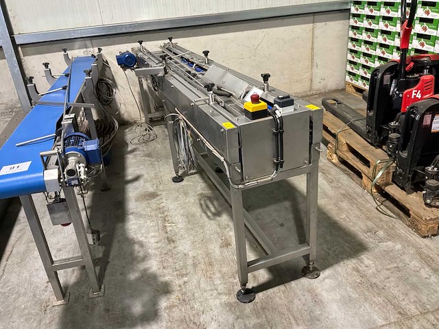 2017 koppert machines bakjesvuller transportband - afbeelding 1 van  2