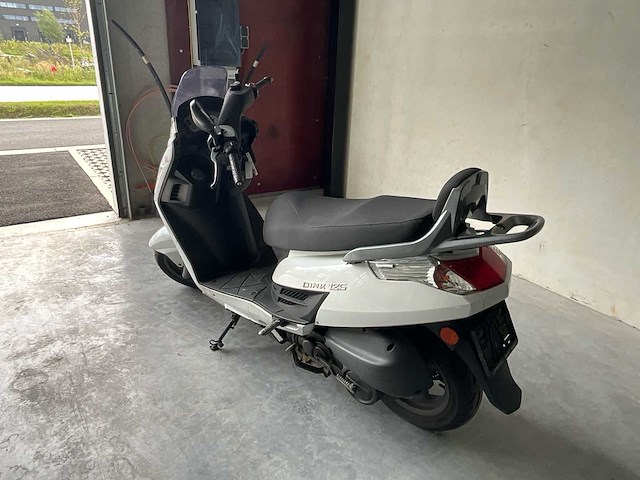 2017 kymco dink 125 motorfiets - afbeelding 7 van  13
