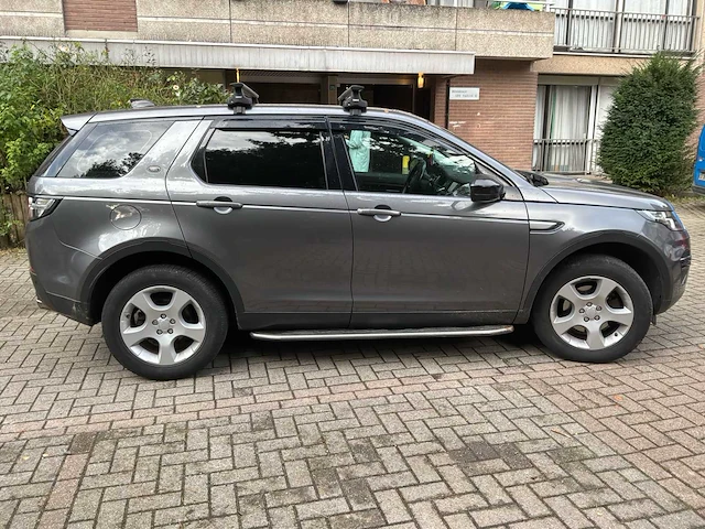 2017 land rover discovery sport 2.0 diesel 150 pk lc auto - afbeelding 13 van  42
