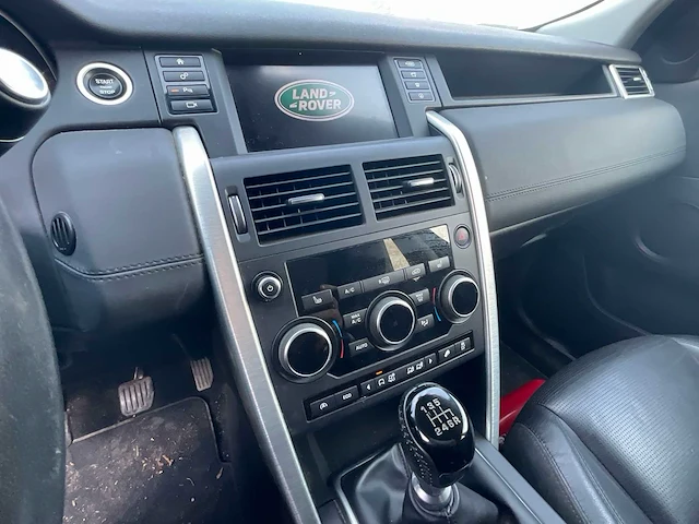 2017 land rover discovery sport personenauto - afbeelding 28 van  32