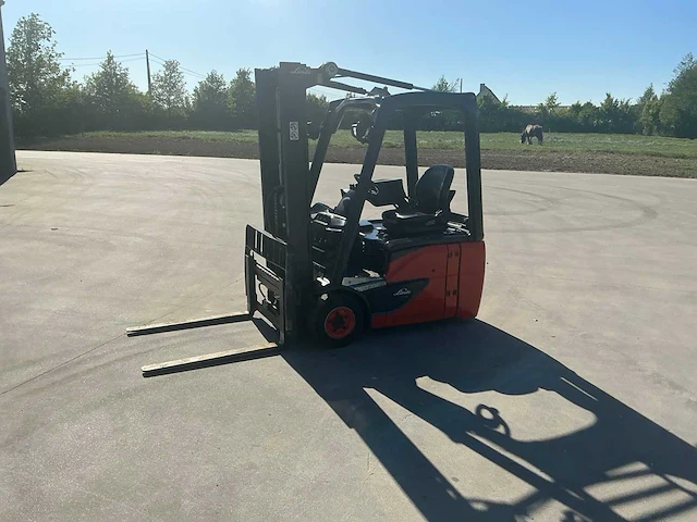 2017 linde e16c-02 vorkheftruck - afbeelding 30 van  99