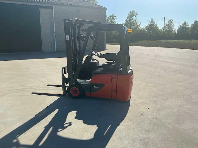 2017 linde e16c-02 vorkheftruck - afbeelding 8 van  99