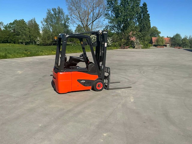2017 linde e16c-02 vorkheftruck - afbeelding 16 van  81