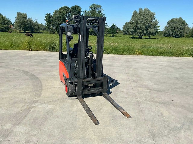 2017 linde e18-02 vorkheftruck - afbeelding 43 van  103