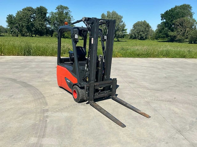 2017 linde e18-02 vorkheftruck - afbeelding 44 van  103