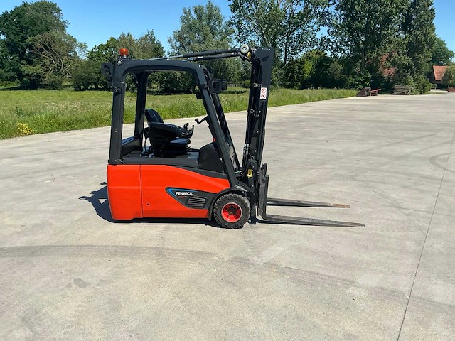 2017 linde e18-02 vorkheftruck - afbeelding 49 van  103