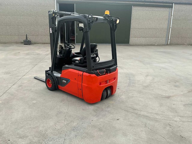 2017 linde e18-02 vorkheftruck - afbeelding 31 van  65