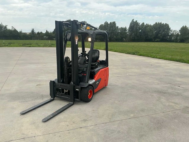 2017 linde e18-02 vorkheftruck - afbeelding 13 van  76