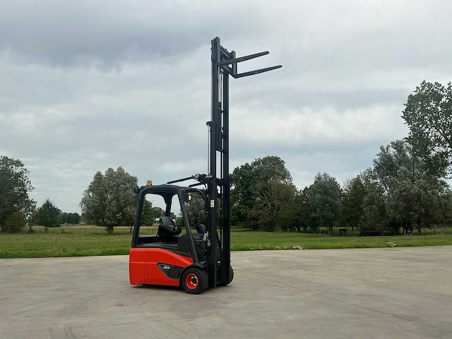 2017 linde e18-02 vorkheftruck - afbeelding 23 van  76