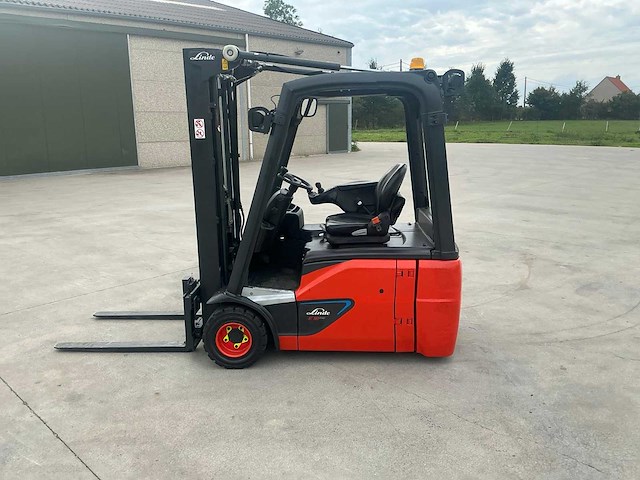 2017 linde e18-02 vorkheftruck - afbeelding 42 van  76
