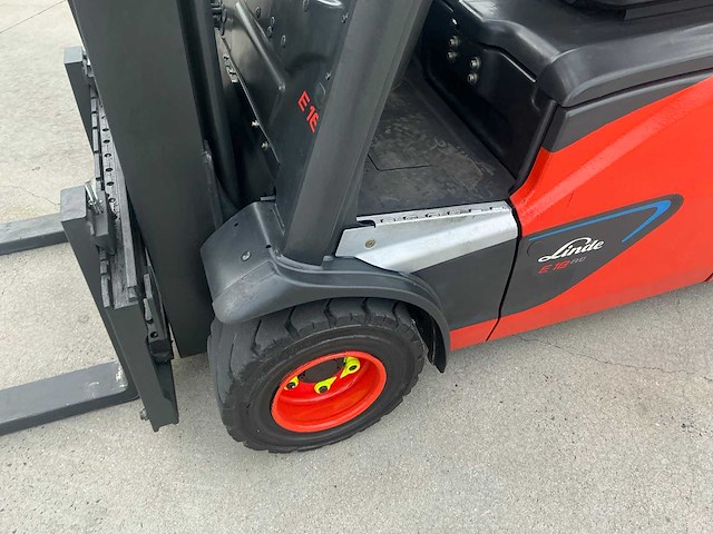 2017 linde e18-02 vorkheftruck - afbeelding 46 van  76
