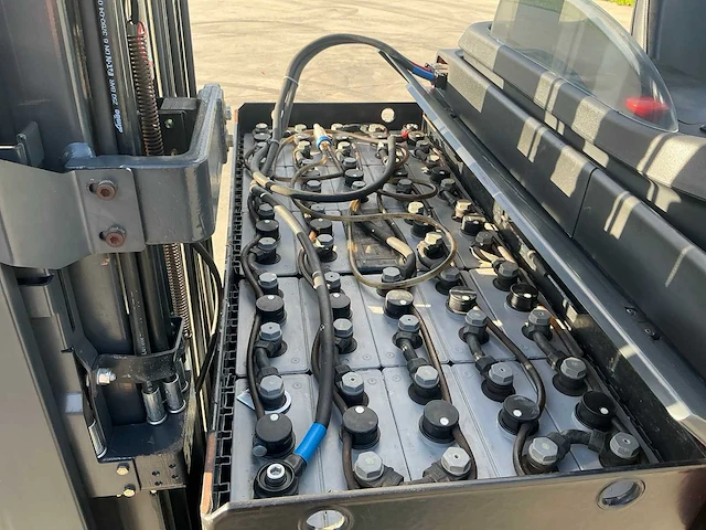 2017 linde r12n-01 reach truck container versie - afbeelding 15 van  111