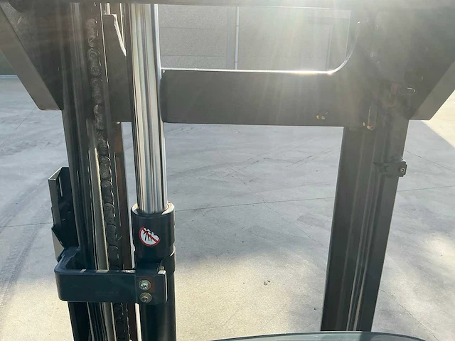 2017 linde r12n-01 reach truck container versie - afbeelding 14 van  111