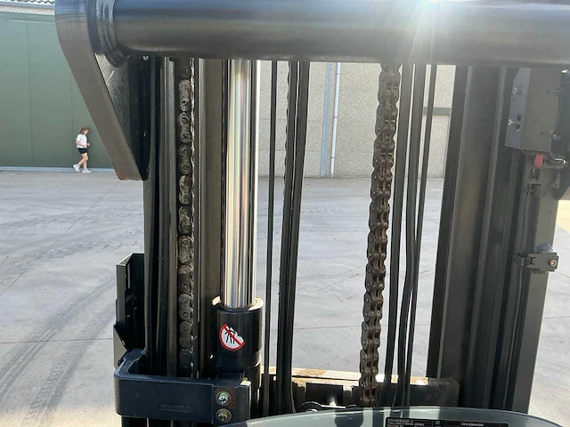 2017 linde r12n-01 reach truck container versie - afbeelding 18 van  111