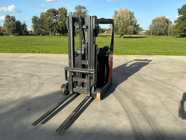 2017 linde r12n-01 reach truck container versie - afbeelding 32 van  111