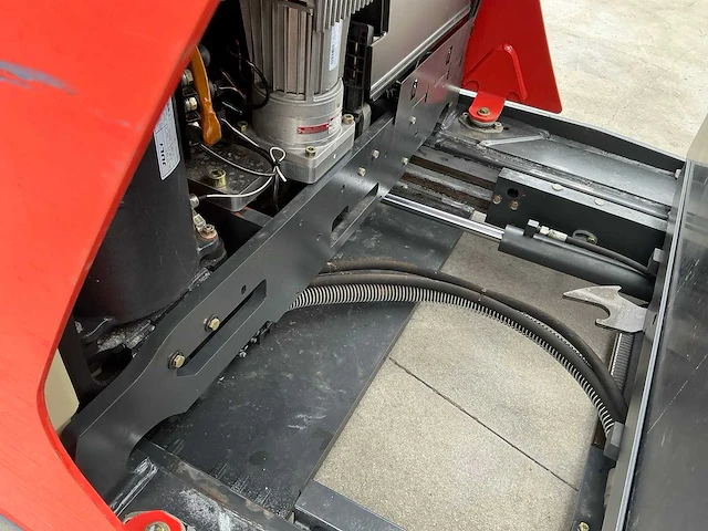 2017 linde r14 reach truck - afbeelding 8 van  51