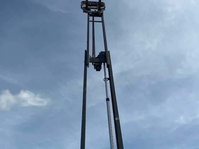 2017 linde r14 reach truck - afbeelding 15 van  51