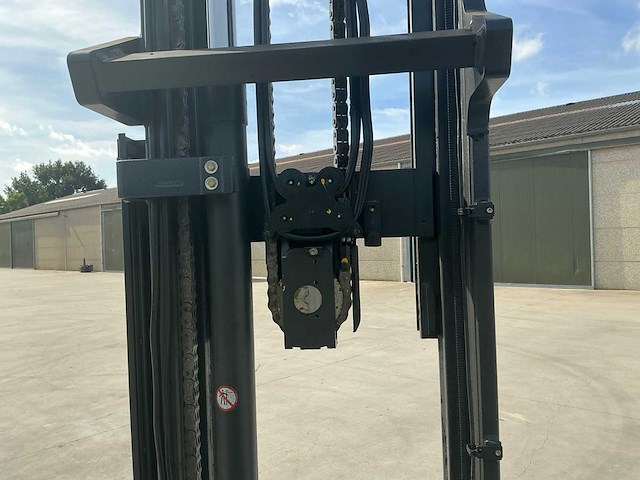 2017 linde r14 reach truck - afbeelding 22 van  51