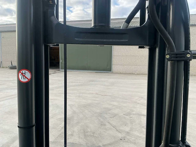 2017 linde r14b-01 reach truck - afbeelding 4 van  77