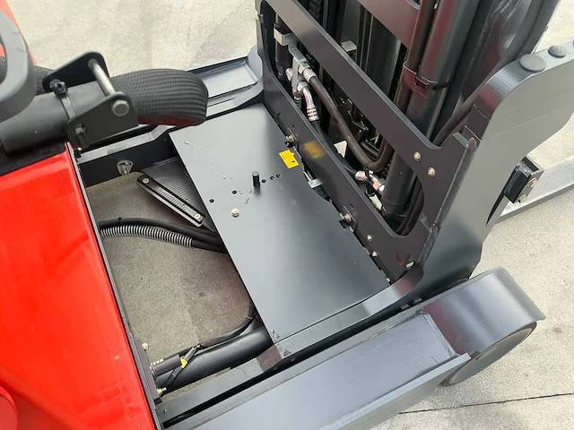 2017 linde r14b-01 reach truck - afbeelding 39 van  77