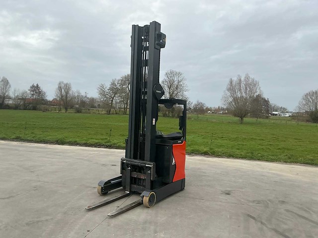 2017 linde r14hd-01 reach truck 9000 mm triplex - afbeelding 32 van  84