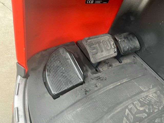 2017 linde r14hd-01 reach truck 9000 mm triplex - afbeelding 49 van  84