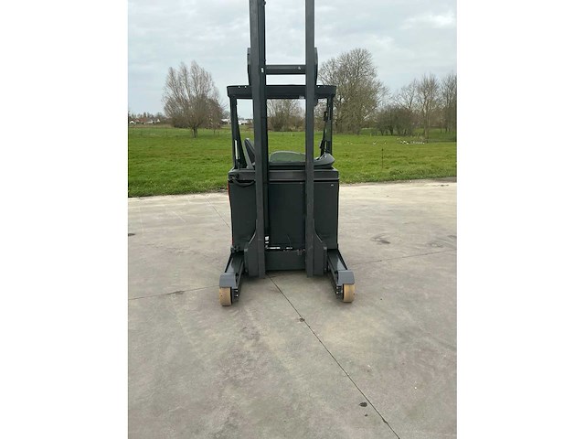 2017 linde r14hd-01 reach truck 9000 mm triplex - afbeelding 45 van  84