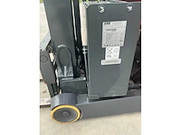 2017 linde r14hd-01 reach truck 9000 mm triplex - afbeelding 81 van  84